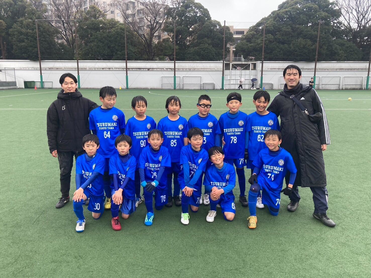 2015年Ｊ3度目優勝のストライカー・ドゥグラス公式サイン 希少 Amazon.co.jp: 阪神タイガース2003年 優勝記念 ネックストラップ